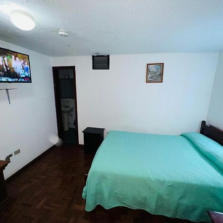 Hotel Bernys Quito Luaran gambar