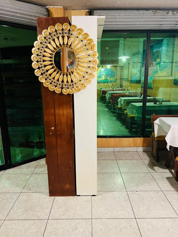 Hotel Bernys Quito Luaran gambar