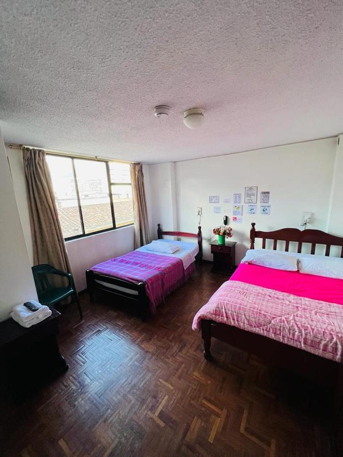 Hotel Bernys Quito Luaran gambar
